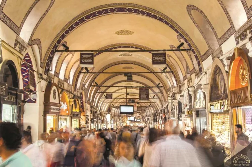 Kapalıçarşı Altın ve Döviz Fiyatları: Haftalık Değişim ve 2024 Sonuna Göre Artış